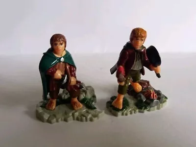 Buy Lord Of The Rings 2 X  Kinder Toys From 2002 - Sam With Torch + Frodo With Sting • 4.15£