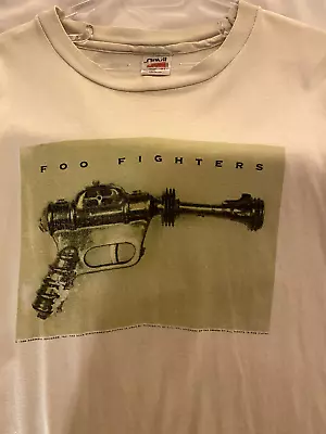 Buy Vintage 90s Foo Fighters Ray-gun T-shirt  • 40£