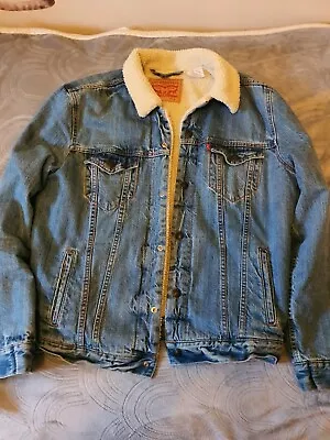 Buy Levis Denim Jacket Mens Large • 32£