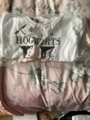 Buy BNWT Girls  Hogwarts  Long Pyjamas  Age 4 /5 Years • 6.99£