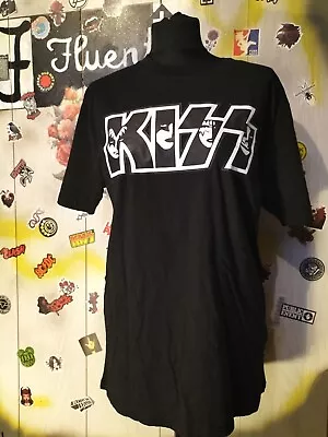 Buy Kiss T-shirt Large • 13£