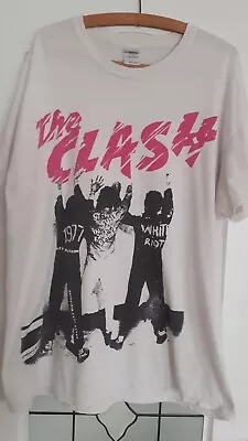 Buy The Clash T Shirt Classic Design XL • 10.95£