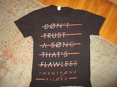 Buy 21 PILOTS LANE BOY LYRICS T SHIRT Don't Trust A Song That's Flawless SMALL • 14.93£