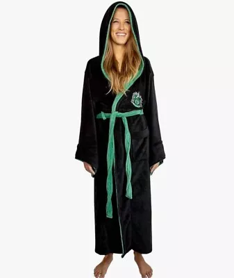Buy Harry Potter Slytherin Hooded Bathrobe For Adults | One Size Fits Most • 37.27£