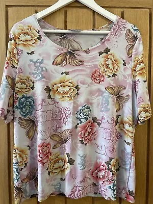 Buy Kim & Co XXL Orchid Rose Multi Floral & Butterfly Short Sleeve Top • 3£