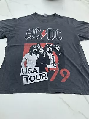 Buy AC/DC - Highway To Hell - USA 1979 Tour - Crew - Charcoal - T-Shirt • 7.50£