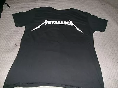 Buy Metallica L T-Shirt • 4.66£
