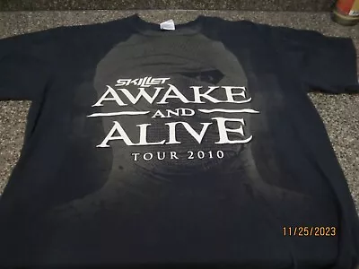 Buy Skillet Awake And Alive 2010 Concert T-Shirt - Black - Large • 12.66£